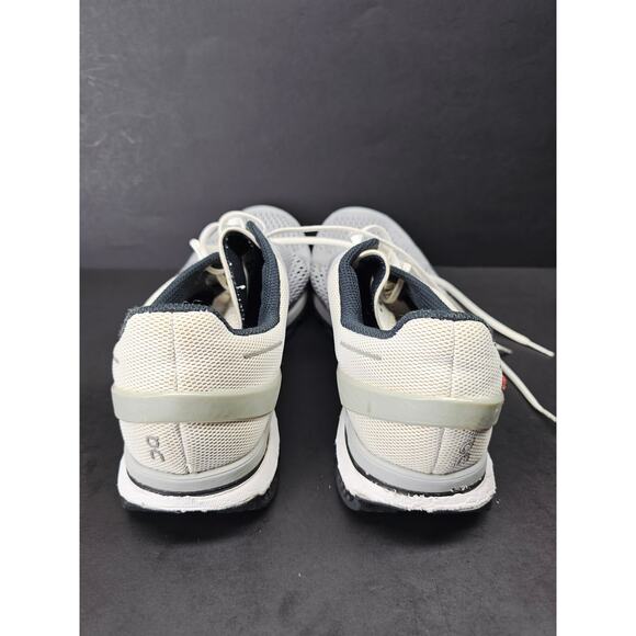 Oncloud Men 10.5 Comfy footwear